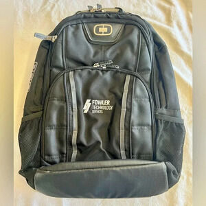 Ogio laptop,‎ small backpack